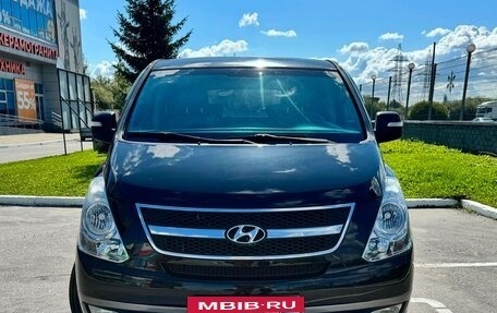 Hyundai Grand Starex Grand Starex I рестайлинг 2, 2012 год, 1 790 000 рублей, 13 фотография