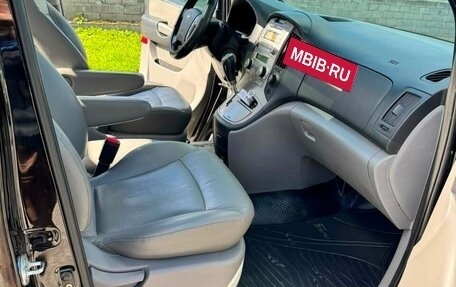 Hyundai Grand Starex Grand Starex I рестайлинг 2, 2012 год, 1 790 000 рублей, 27 фотография