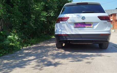 Volkswagen Tiguan II, 2019 год, 3 200 000 рублей, 31 фотография