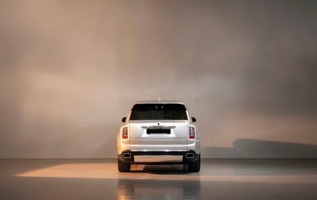 Rolls-Royce Cullinan, 2023 год, 44 912 000 рублей, 3 фотография