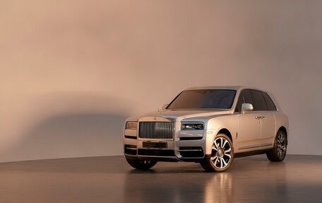 Rolls-Royce Cullinan, 2023 год, 44 912 000 рублей, 4 фотография