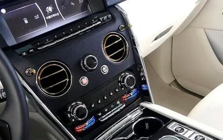 Rolls-Royce Cullinan, 2023 год, 44 912 000 рублей, 13 фотография