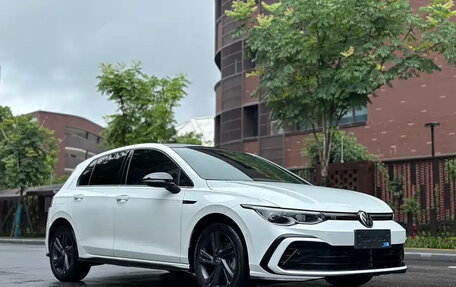 Volkswagen Golf VIII, 2023 год, 1 777 025 рублей, 2 фотография