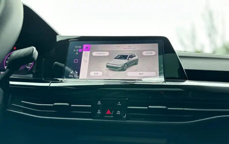 Volkswagen Golf VIII, 2023 год, 1 777 025 рублей, 9 фотография