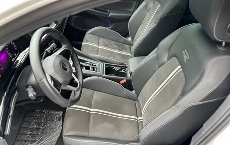 Volkswagen Golf VIII, 2023 год, 1 777 025 рублей, 6 фотография