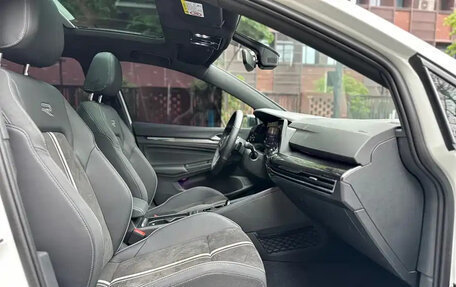 Volkswagen Golf VIII, 2023 год, 1 777 025 рублей, 13 фотография