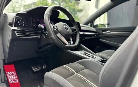 Volkswagen Golf VIII, 2023 год, 1 777 025 рублей, 7 фотография