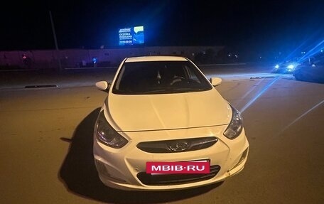 Hyundai Solaris II рестайлинг, 2012 год, 840 000 рублей, 6 фотография
