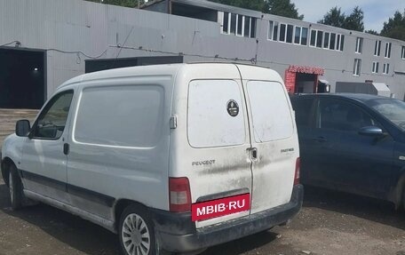 Peugeot Partner II рестайлинг 2, 2010 год, 275 000 рублей, 3 фотография