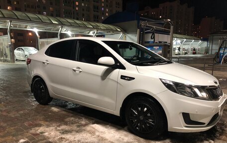 KIA Rio III рестайлинг, 2012 год, 750 000 рублей, 4 фотография