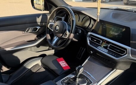BMW 3 серия, 2019 год, 3 950 000 рублей, 12 фотография