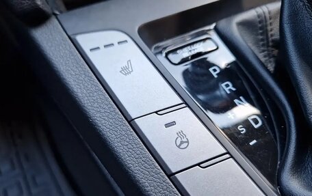 Hyundai Elantra VI рестайлинг, 2019 год, 1 550 000 рублей, 10 фотография