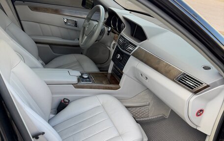 Mercedes-Benz E-Класс, 2009 год, 2 250 000 рублей, 22 фотография