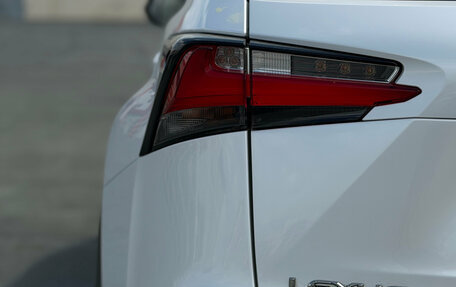 Lexus NX I, 2016 год, 2 543 000 рублей, 10 фотография