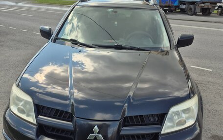 Mitsubishi Outlander III рестайлинг 3, 2007 год, 600 000 рублей, 1 фотография