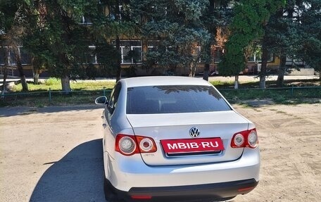 Volkswagen Jetta VI, 2010 год, 500 000 рублей, 2 фотография
