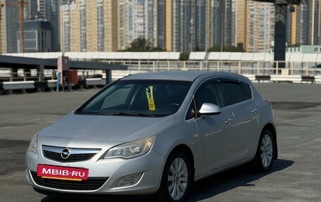 Opel Astra J, 2011 год, 590 000 рублей, 4 фотография