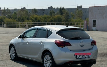 Opel Astra J, 2011 год, 590 000 рублей, 8 фотография