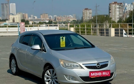 Opel Astra J, 2011 год, 590 000 рублей, 3 фотография