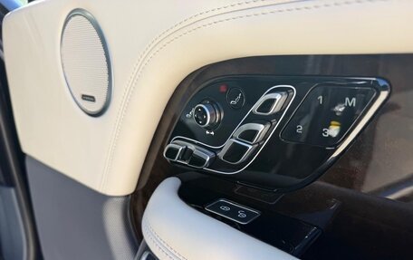 Land Rover Range Rover IV рестайлинг, 2019 год, 5 090 000 рублей, 21 фотография