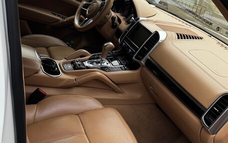 Porsche Cayenne III, 2015 год, 3 350 000 рублей, 4 фотография