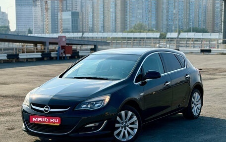 Opel Astra J, 2013 год, 795 000 рублей, 1 фотография