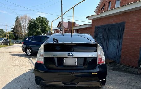 Toyota Prius, 2012 год, 1 390 000 рублей, 5 фотография