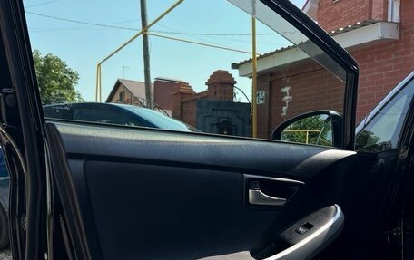 Toyota Prius, 2012 год, 1 390 000 рублей, 7 фотография