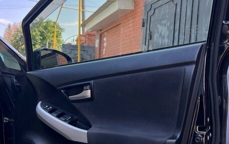 Toyota Prius, 2012 год, 1 390 000 рублей, 10 фотография