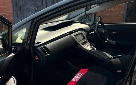 Toyota Prius, 2012 год, 1 390 000 рублей, 6 фотография