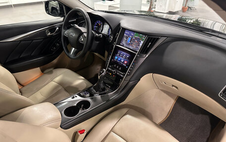 Infiniti Q50 I рестайлинг, 2017 год, 1 740 000 рублей, 14 фотография