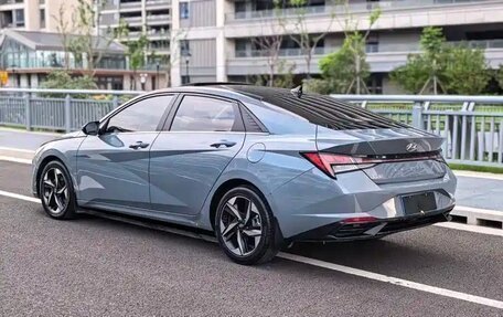 Hyundai Elantra, 2022 год, 1 300 000 рублей, 5 фотография