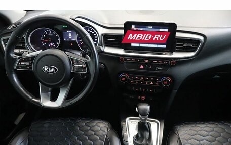 KIA cee'd III, 2019 год, 1 384 000 рублей, 9 фотография
