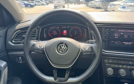 Volkswagen T-Roc I, 2022 год, 1 691 960 рублей, 13 фотография
