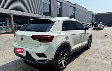 Volkswagen T-Roc I, 2022 год, 1 691 960 рублей, 21 фотография