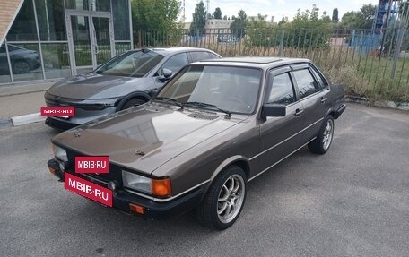 Audi 80, 1983 год, 490 000 рублей, 2 фотография