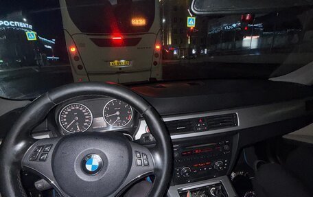 BMW 3 серия, 2005 год, 640 000 рублей, 2 фотография