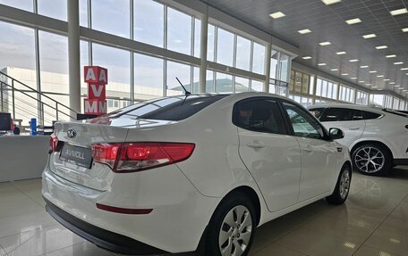 KIA Rio III рестайлинг, 2015 год, 1 349 000 рублей, 9 фотография