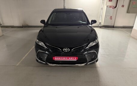 Toyota Camry, 2023 год, 4 150 000 рублей, 4 фотография