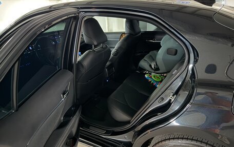 Toyota Camry, 2023 год, 4 150 000 рублей, 7 фотография