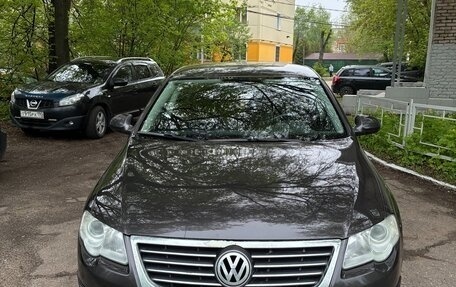 Volkswagen Passat B6, 2010 год, 650 000 рублей, 2 фотография