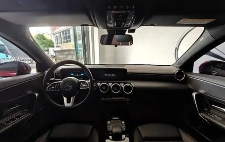 Mercedes-Benz A-Класс, 2022 год, 1 582 000 рублей, 10 фотография