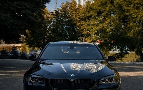 BMW 5 серия, 2010 год, 1 690 000 рублей, 3 фотография