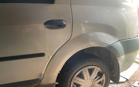 Renault Logan I, 2006 год, 180 000 рублей, 3 фотография