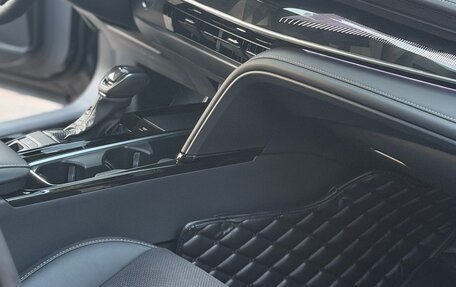 Toyota Camry, 2025 год, 3 990 000 рублей, 10 фотография