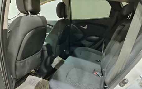 Hyundai ix35 I рестайлинг, 2013 год, 1 050 000 рублей, 18 фотография
