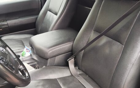 Toyota Sequoia II рестайлинг, 2012 год, 3 300 000 рублей, 13 фотография