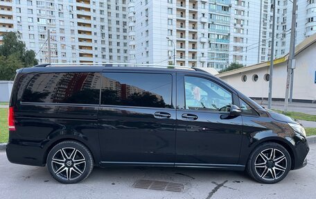 Mercedes-Benz V-Класс, 2018 год, 6 500 000 рублей, 4 фотография