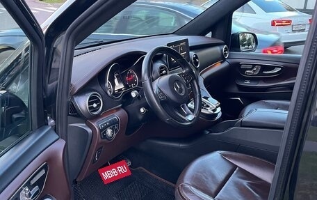 Mercedes-Benz V-Класс, 2018 год, 6 500 000 рублей, 9 фотография