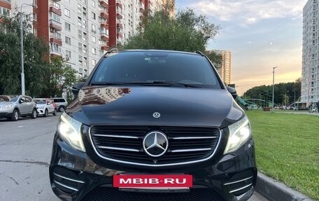 Mercedes-Benz V-Класс, 2018 год, 6 500 000 рублей, 2 фотография